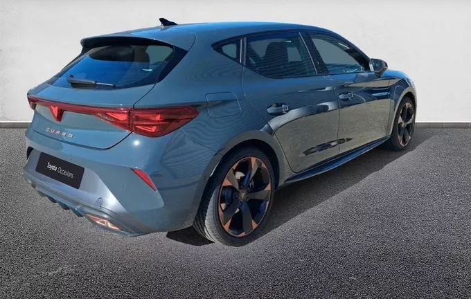 CUPRA LEON eHybrid 204 ch DSG6 V extérieur trois quart arrière droit 2130981