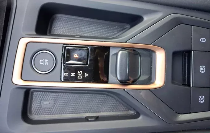 CUPRA LEON eHybrid 204 ch DSG6 V photo 13 2130981
