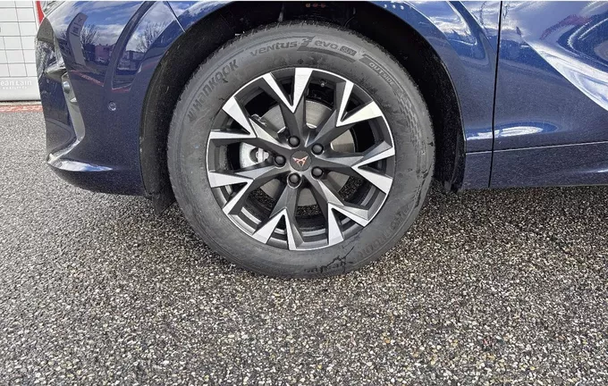 CUPRA TERRAMAR 1.5 eTSI Hybrid 150 ch DSG7 V photo 12 2051
