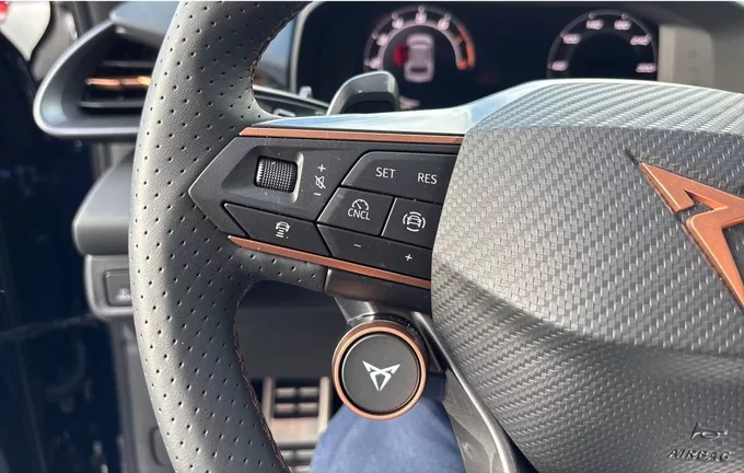 CUPRA TERRAMAR 1.5 eTSI Hybrid 150 ch DSG7 V photo 18 2051