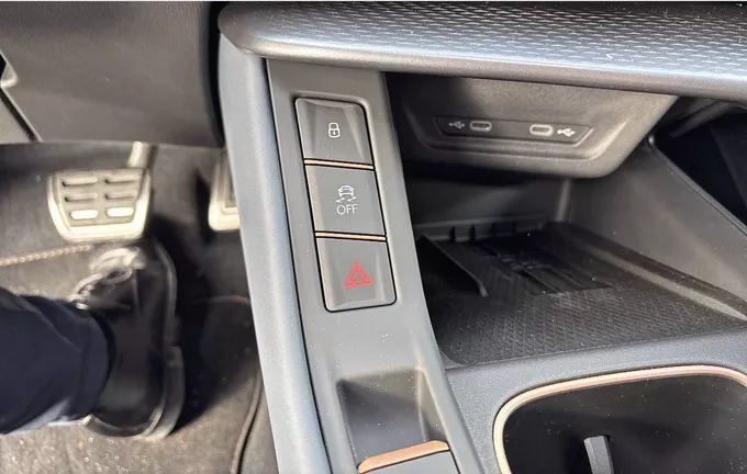 CUPRA TERRAMAR 1.5 eTSI Hybrid 150 ch DSG7 V photo 20 2051