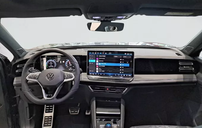 VOLKSWAGEN TIGUAN 1.5 eHybrid 272ch DSG6 R-Line photo 18 7877
