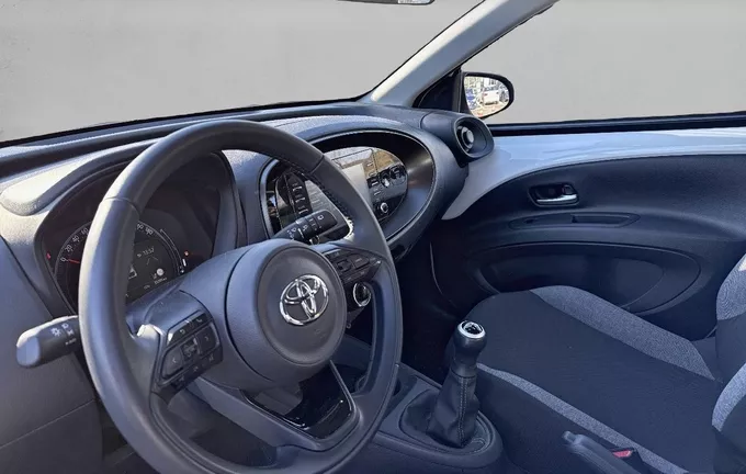 TOYOTA AYGO X 1.0 VVT-i 72 Dynamic photo 11 1102741