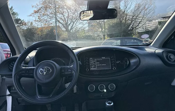 TOYOTA AYGO X 1.0 VVT-i 72 Dynamic photo 18 1102741