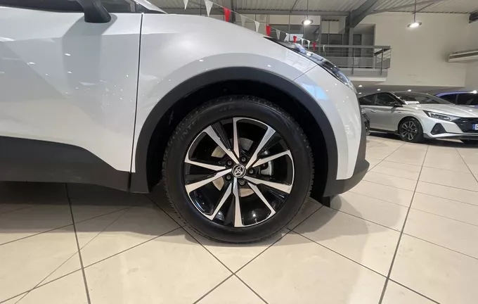 TOYOTA C-HR Hybride 140 Design photo 9 1103207