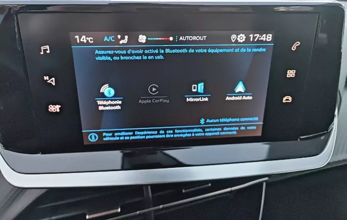 PEUGEOT 2008 PureTech 100 S&S BVM6 Active photo 15 212957