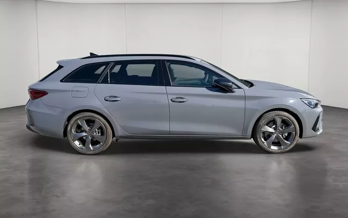 CUPRA LEON Sportstourer eHybrid 204 ch DSG6 V extérieur côté droit 3466