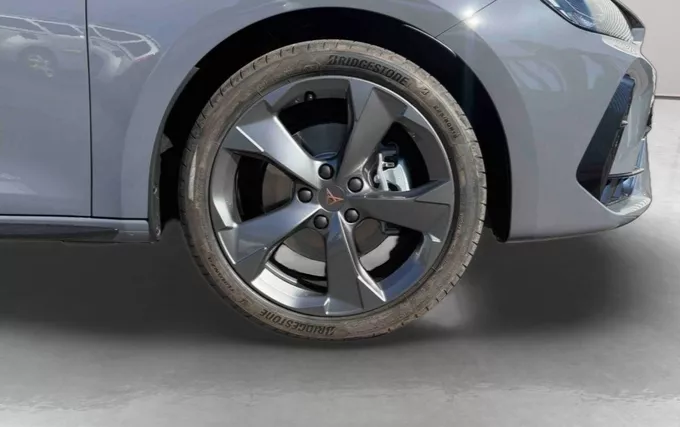 CUPRA LEON Sportstourer eHybrid 204 ch DSG6 V photo 9 3466