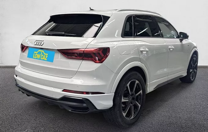 AUDI Q3 35 TDI 150 ch S tronic 7 S line extérieur trois quart arrière droit 213053