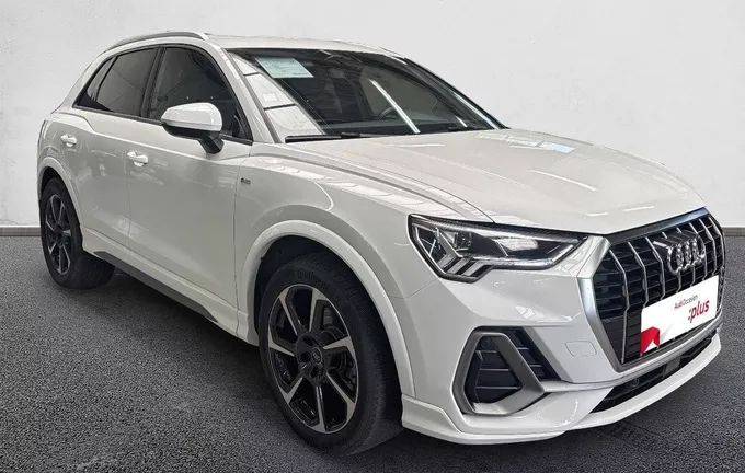 AUDI Q3 35 TDI 150 ch S tronic 7 S line extérieur trois quart avant droit 213053