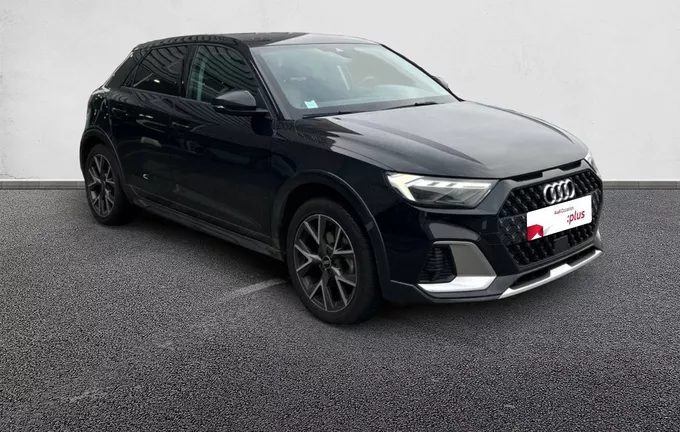 AUDI A1 Allstreet 35 TFSI 150 ch S tronic 7 Design Luxe extérieur trois quart avant droit 2123658