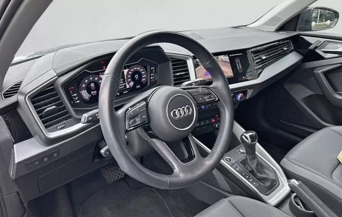 AUDI A1 Allstreet 35 TFSI 150 ch S tronic 7 Design Luxe photo 11 2123658