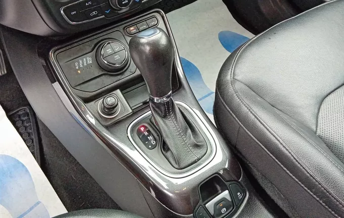 JEEP COMPASS 1.3 GSE T4 240 ch PHEV AT6 4xe eAWD S photo 13 560330