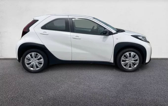 TOYOTA AYGO X 1.0 VVT-i 72 Dynamic extérieur côté droit 1103763