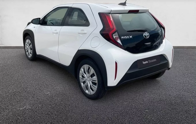 TOYOTA AYGO X 1.0 VVT-i 72 Dynamic extérieur trois quart arrière gauche 1103763
