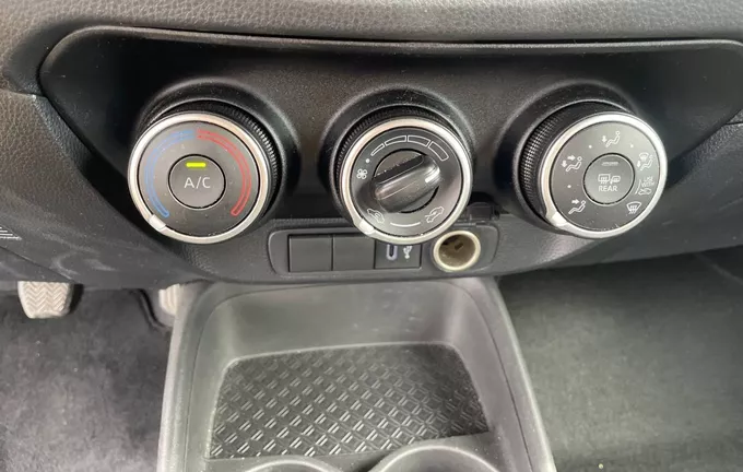 TOYOTA AYGO X 1.0 VVT-i 72 Dynamic photo 14 1103763