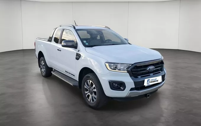 FORD RANGER SUPER CABINE 2.0 ECOBLUE 213 BV10 WILDTRAK extérieur trois quart avant droit 106362
