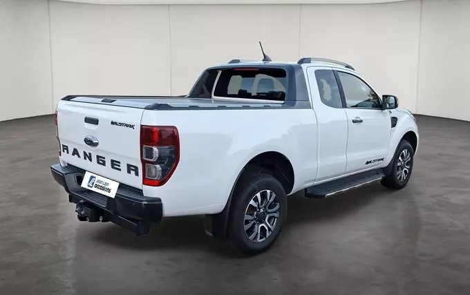 FORD RANGER SUPER CABINE 2.0 ECOBLUE 213 BV10 WILDTRAK extérieur trois quart arrière droit 106362