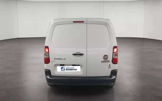 FIAT DOBLO FOURGON M 650KG PURETECH 110 S&S BVM6 extérieur arrière 946472