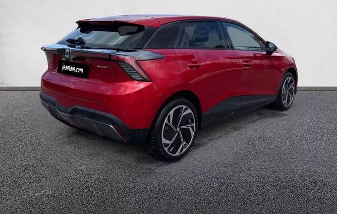 MG MG4 EV 64kWh - 140 kW Premium extérieur trois quart arrière droit 7879