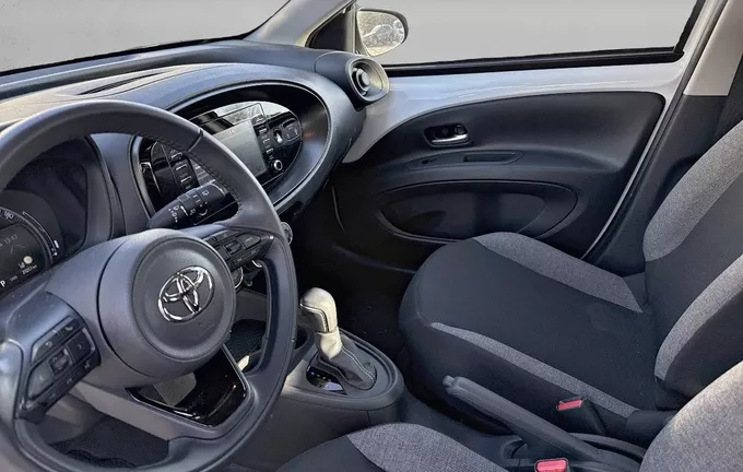 TOYOTA AYGO X 1.0 VVT-i 72 Dynamic photo 11 1102792