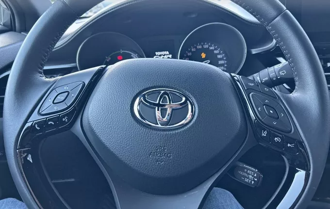TOYOTA C-HR Hybride 1.8L Design photo 12 1104069