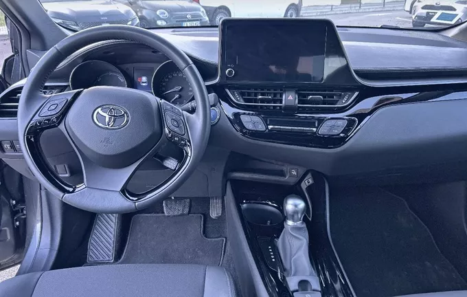 TOYOTA C-HR Hybride 1.8L Design photo 18 1104069
