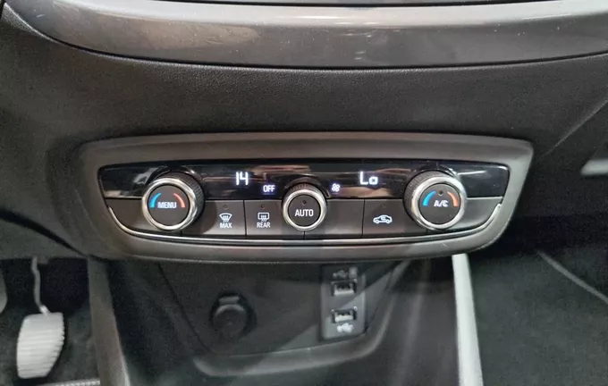 OPEL CROSSLAND 1.2 Turbo 110 ch BVM6 Elegance photo 14 2124644
