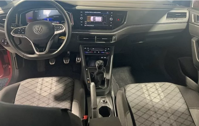 VOLKSWAGEN POLO 1.0 TSI 95 S&S BVM5 R-Line Edition extérieur trois quart avant droit 2130403