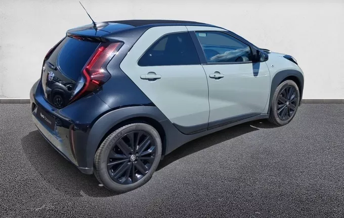 TOYOTA AYGO X 1.0 VVT-i 72 S-CVT Air Collection extérieur trois quart arrière droit 1103753