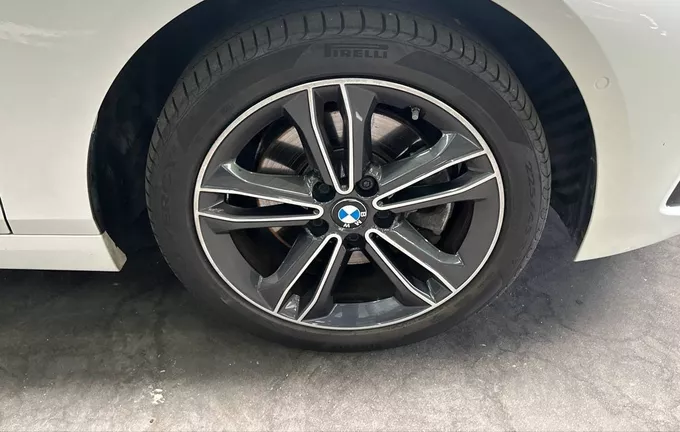 BMW SERIE 1 118d 150 ch Edition Sport photo 9 213501