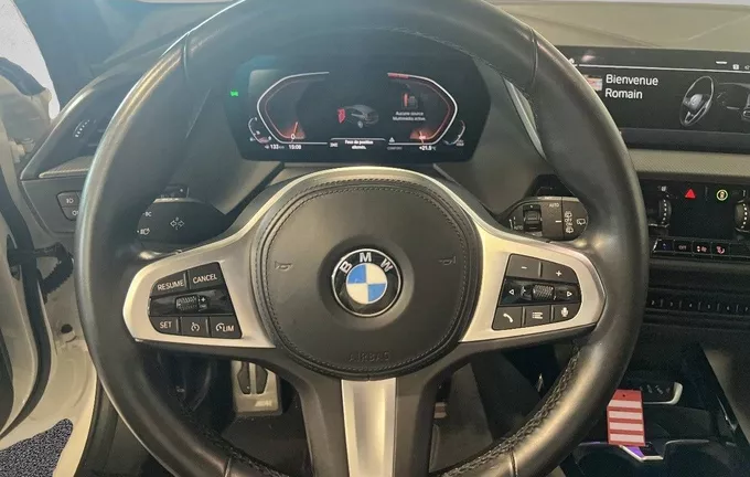BMW SERIE 1 118i 136 ch DKG7 M Sport photo 12 2129701
