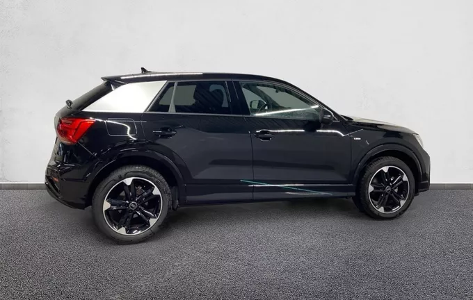 AUDI Q2 35 TFSI 150 S tronic 7 S line extérieur côté droit 2131748