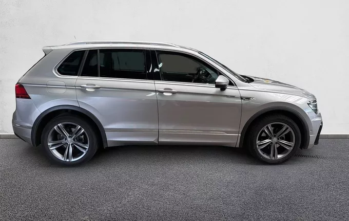 VOLKSWAGEN TIGUAN 2.0 TDI 150 DSG7 Carat Exclusive extérieur côté droit 213359