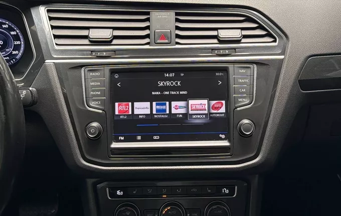 VOLKSWAGEN TIGUAN 2.0 TDI 150 DSG7 Carat Exclusive photo 15 213359