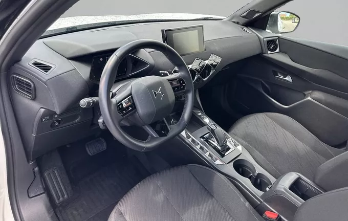 DS DS3 Crossback PureTech 130 EAT8 Montmartre extérieur côté gauche 945659