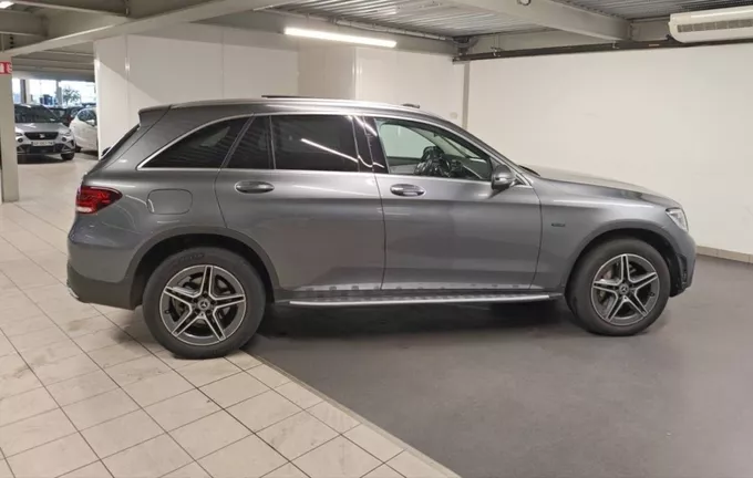 MERCEDES GLC 300 e EQ POWER 9G-Tronic 4Matic AMG Line extérieur avant 2130304