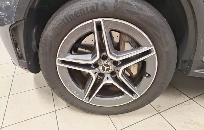 MERCEDES GLC 300 e EQ POWER 9G-Tronic 4Matic AMG Line extérieur trois quart arrière gauche 2130304