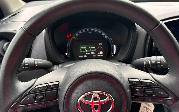 TOYOTA AYGO X 1.0 VVT-i 72 Dynamic photo 17 1103944