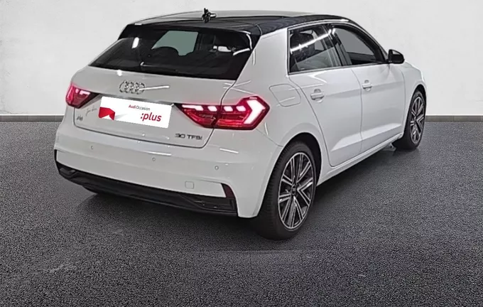 AUDI A1 Sportback 30 TFSI 110 ch S tronic 7 Advanced extérieur trois quart arrière droit 2129515