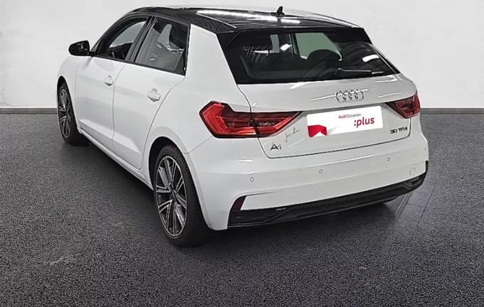 AUDI A1 Sportback 30 TFSI 110 ch S tronic 7 Advanced extérieur trois quart arrière gauche 2129515