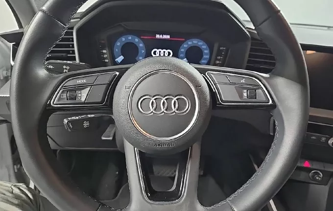 AUDI A1 Sportback 30 TFSI 110 ch S tronic 7 Advanced photo 12 2129515