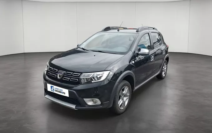 DACIA SANDERO TCe 90 Stepway extérieur trois quart avant gauche 946711