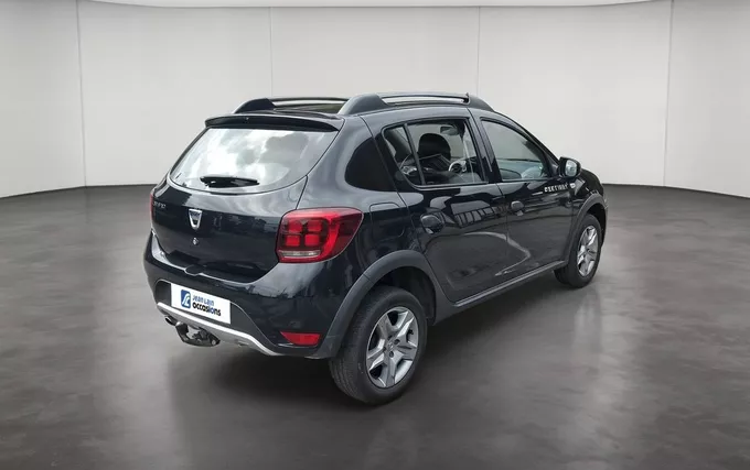DACIA SANDERO TCe 90 Stepway extérieur trois quart arrière droit 946711