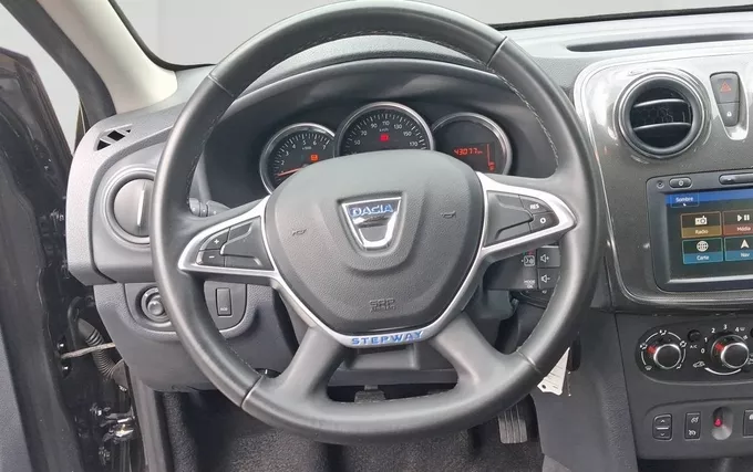 DACIA SANDERO TCe 90 Stepway photo 12 946711