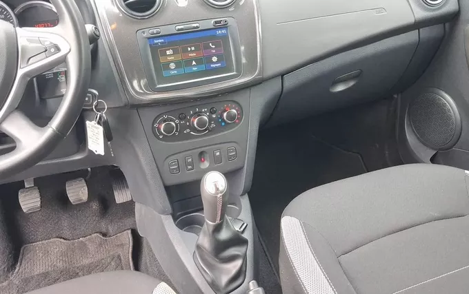 DACIA SANDERO TCe 90 Stepway photo 15 946711