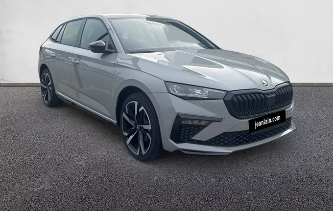 SKODA SCALA 1.0 TSI Evo 2 116 ch DSG7 Monte-Carlo extérieur trois quart avant droit 9744