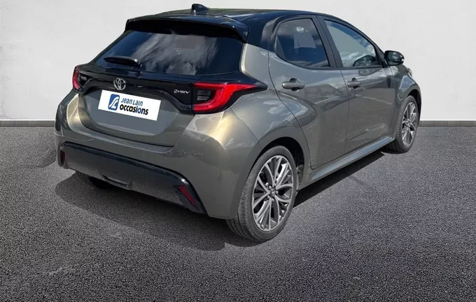TOYOTA YARIS Hybride 116h Collection extérieur trois quart arrière droit 1103459