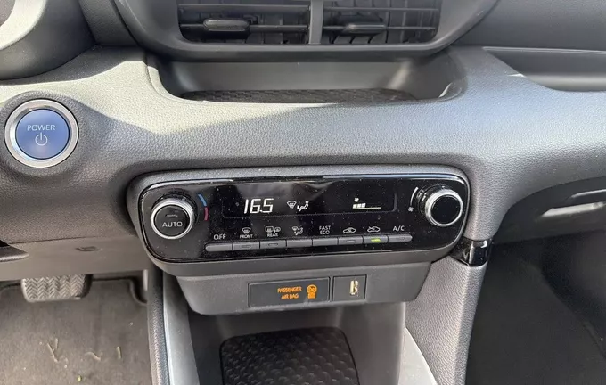 TOYOTA YARIS Hybride 116h Dynamic photo 14 1103328