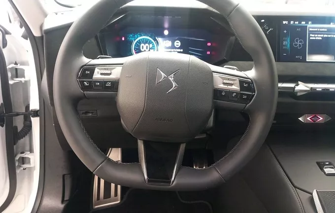 DS DS3 DS 3 Hybride 145 e-DCT6 Pallas photo 9 096134